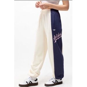 adidas Originals colour block joggers in cream and navy NWOT SIZE S
